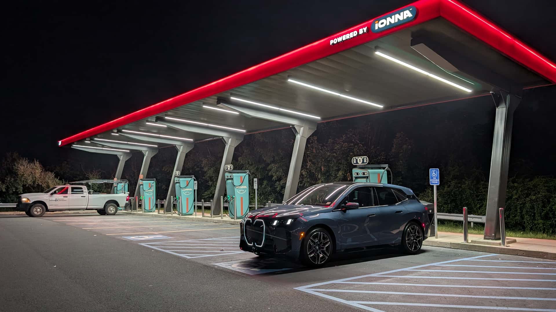 BMW and MINI EV Drivers Get Exclusive Discounts at IONNA Charging Stations